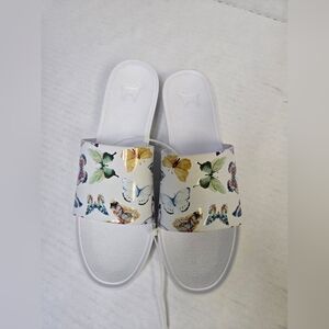 GOAT BUTTERFLY WOMANS SIZE 9 SLIDES SLIPPERS SLIP ON WHITE SUMMER FLIP FLOP NWOT